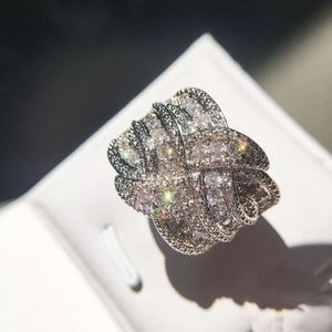 Stunning Cocktail Ring. S8